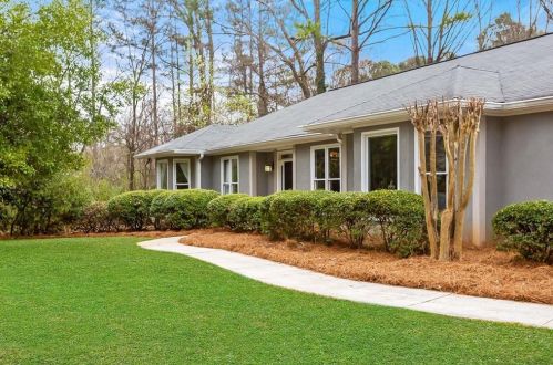 3495 Briarcliff Rd, Atlanta GA  30345-3476 exterior