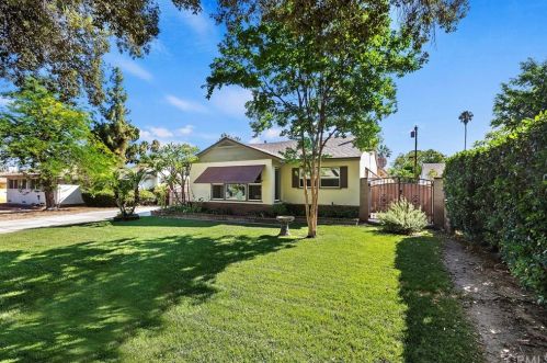 3687 Roslyn St, Riverside CA  92504-3536 exterior