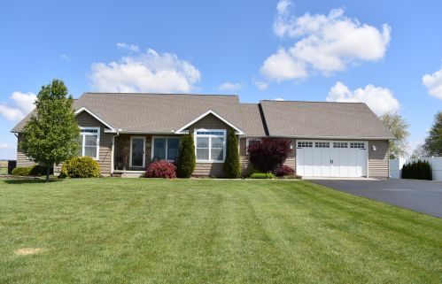 4520 Prairie Bluff Ave, Springfield, OH 45502