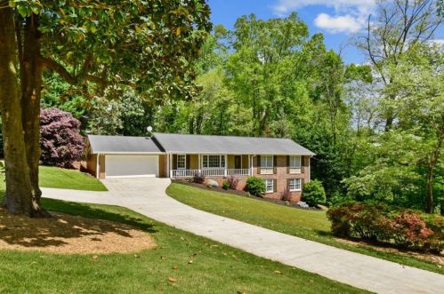 4110 Ashwoody Trl, Atlanta, GA 30319-1406