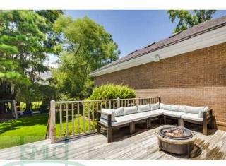110 Palm Grv, Savannah, GA 31410-3300