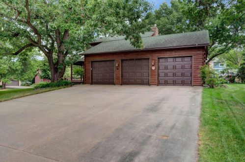 94 Bridgewater Dr, Saint Paul MN  55127-6976 exterior