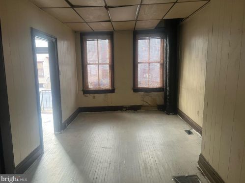 18 South St, York, PA 17401-2702