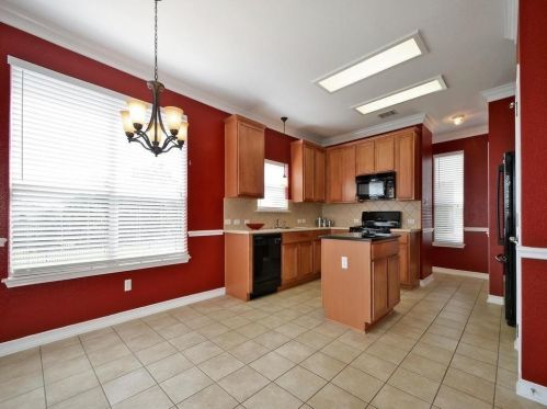 11413 Dog Leg Dr, Austin TX  78717-4800 exterior