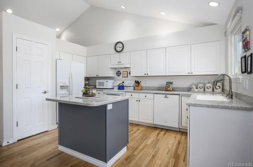 1515 Richfield Way, Denver CO  80017-5273 exterior