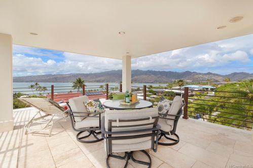 113 Lumahai St, Honolulu HI  96825-2101 exterior