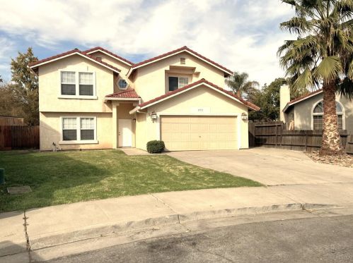 1775 Scott St, Tracy, CA 95377-9595