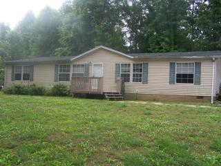 1032 Phillip Dr, Portland, TN 37148-2440