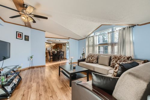 24 Brougham Dr, Wheeling, IL 60090-6669
