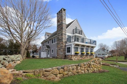 45 Cove Rd, Westerly, RI 02891-4440
