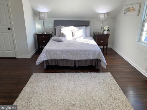 9407 Colesville Rd, Silver Spring MD 20901-4819 exterior