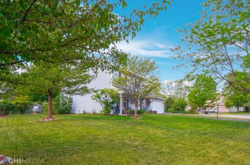 4637 Southhampton Dr, Island Lake, IL 60042-8488