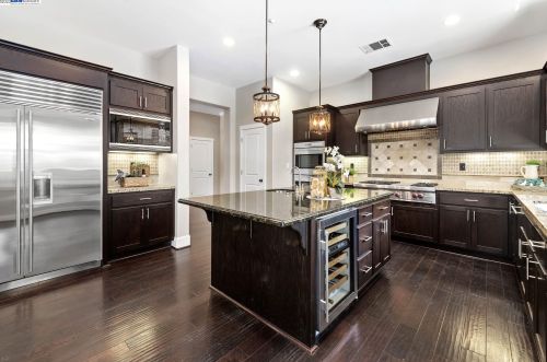 2551 White Crane Cir, Livermore, CA 94550-7125