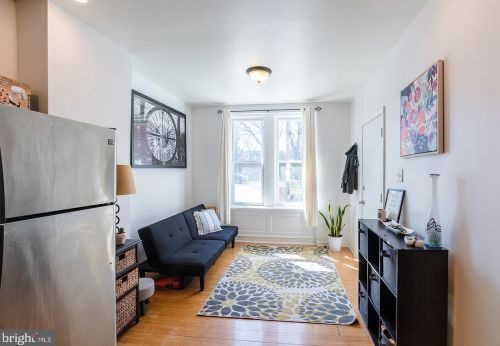 1613 Ellsworth St, Philadelphia, PA 19146-3009
