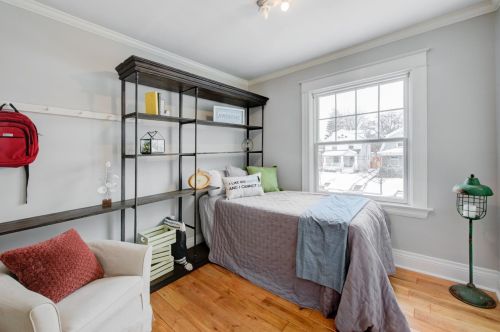 3780 Drake Ave, Cincinnati OH  45209-2150 exterior