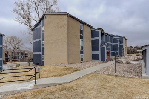 7354 Xenia Cir, Englewood CO 80112-1930 exterior