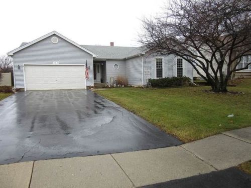 535 Ladysmith Rd, Hanover Park, IL 60103-1933