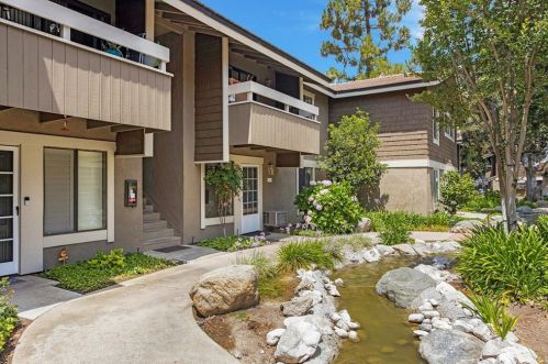 112 Streamwood, Irvine CA  92620-1945 exterior