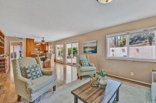 1527 Wakefield Ave, Anaheim CA  92802-3925 exterior