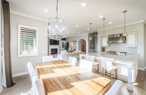 126 Long Fence, Irvine CA  92602-1807 exterior