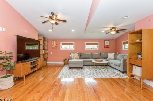 141 Glenside Ave, Scotch Plains NJ  07076-1528 exterior
