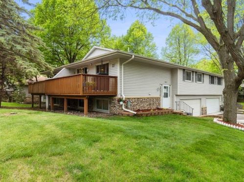 3653 Denmark Ave, Saint Paul MN  55123-1039 exterior