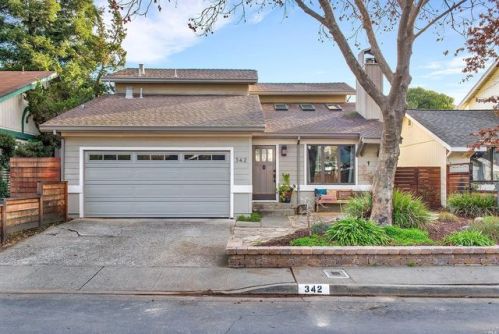 342 Raven Ct, Healdsburg, CA 95448-4359