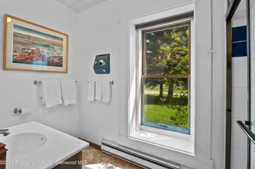 1645 Capitol Creek Rd, Snowmass CO 81654-9337 exterior