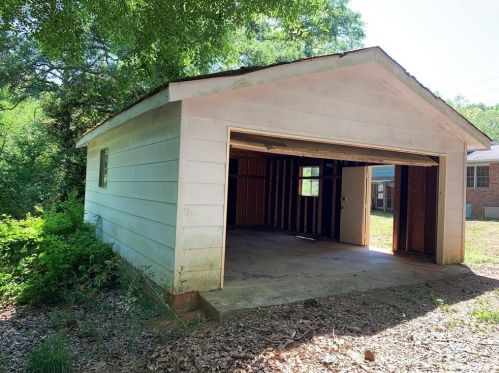 3216 Highway 20, Conyers GA  30013-2865 exterior