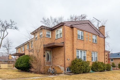 6858 Lincoln Ave, Chicago, IL 60712-2628