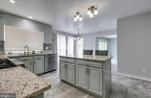 3483 Madelyn Ct, Woodbridge VA  22192-6472 exterior