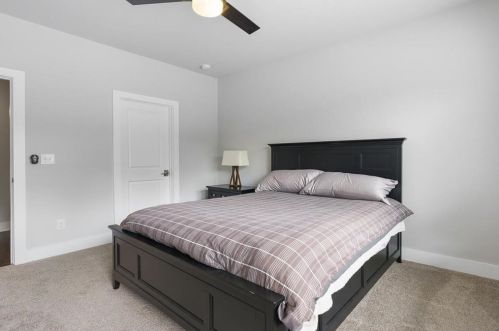 2996 Hermance Dr, Atlanta GA  30319-2735 exterior
