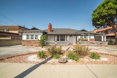 1147 Sunflower Ave, Covina, CA 91724-1828