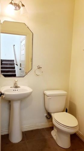 3015 Tudor Ln, Irving TX  75060-2233 exterior