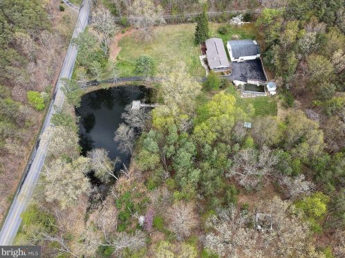 340 Highland Ridge Rd, Berkeley Springs WV  25411-3898 exterior