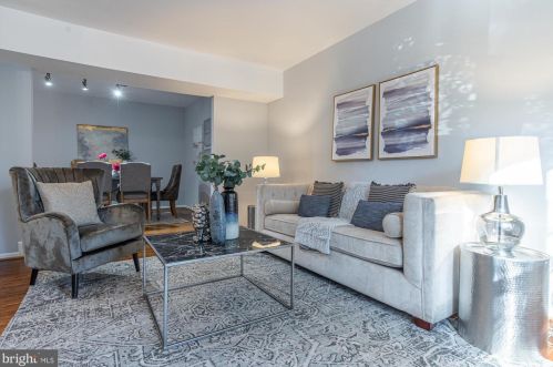 125 Kinsman View Cir, Silver Spring MD 20901-1600 exterior