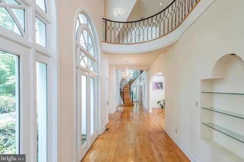 170 Brooks Bnd, Princeton NJ  08540-7545 exterior