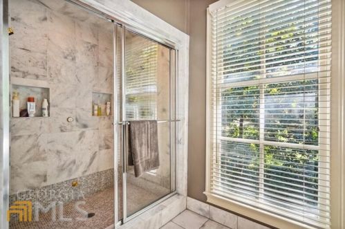 3281 Habersham Rd, Atlanta GA 30305-1170 exterior