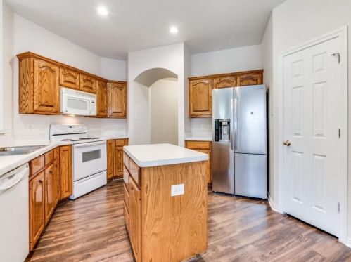 5905 Blanchard Dr, Fort Worth TX  76131-2015 exterior