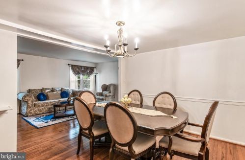 9620 Hillock Ct, Springfield VA  22015-3115 exterior