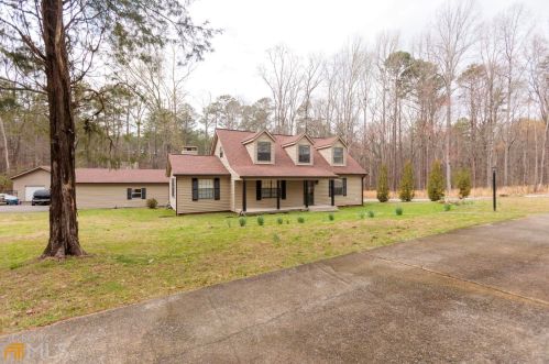 386 Happy Valley Cir, Newnan, GA 30263-4020