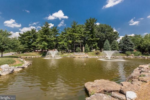 22 Valleybrook Dr, Lancaster PA  17601-4623 exterior