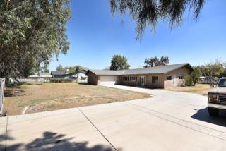 850 River Dr, Norco, CA 92860-1606