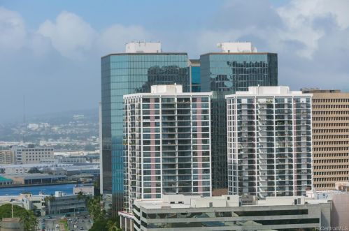 700 Richards St, Honolulu HI  96813-4605 exterior