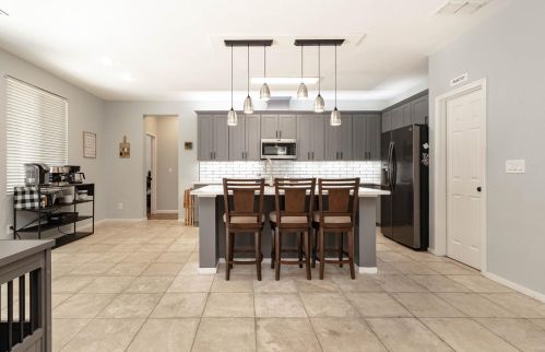 1483 Estrella Way, Turlock CA  95382-8633 exterior