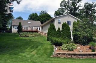 4500 River Dr, Lisle, IL 60532-1243