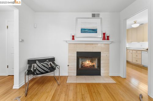 808 Delaware St, Berkeley, CA 94710-2068