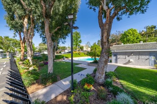 201 Tustin Ave, Anaheim CA  92807-2729 exterior