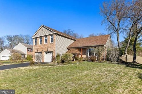 5916 6th St, Falls Church, VA 22041-2542