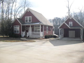 250 Holder Rd, Quebeck, TN 38579-2369